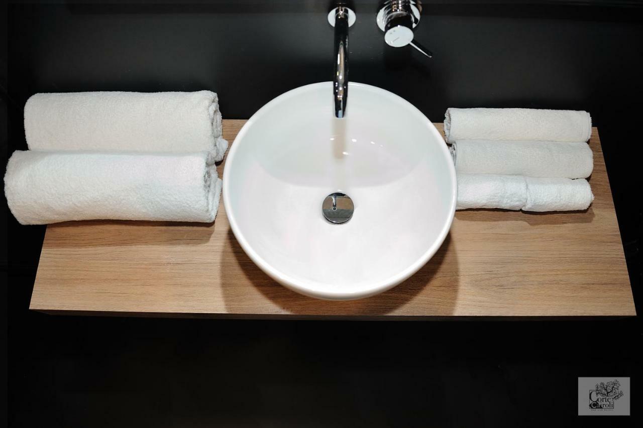 Corte Cairoli B&B And Suites Modugno Exterior foto